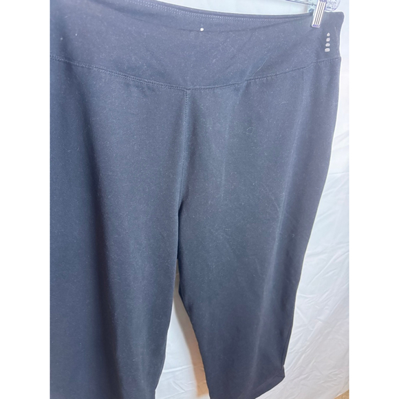 Women's Lands' End Black Capris 2X - Picture 2 of 10